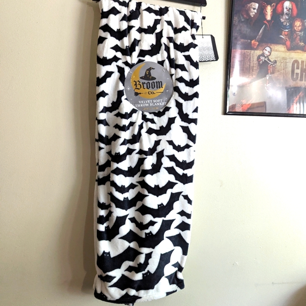 BATS! Halloween Blanket